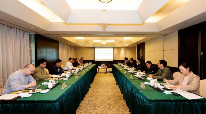 集团党委书记、董事长任丁会见重庆尊龙凯时集团董事长乔昌志一行