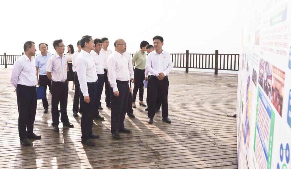 省委常委、组织部长王正谱到四川尊龙凯时集团调研指导工作