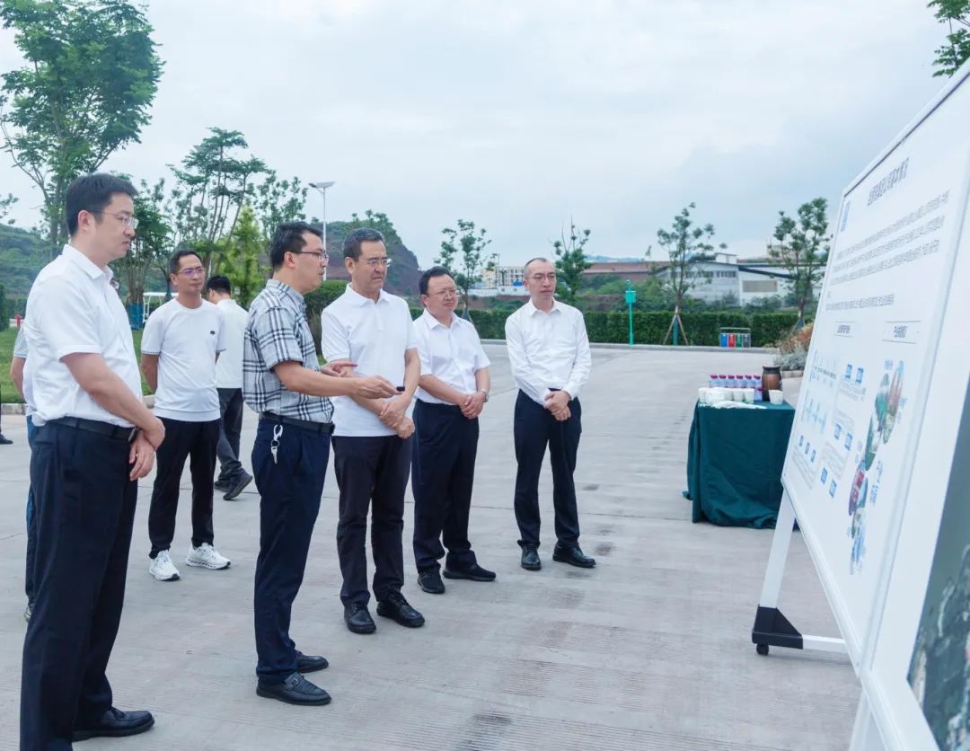 省国资委党委书记、主任冯文生赴宜宾调研国企改革深化提升行动工作并主持召开片区座谈会